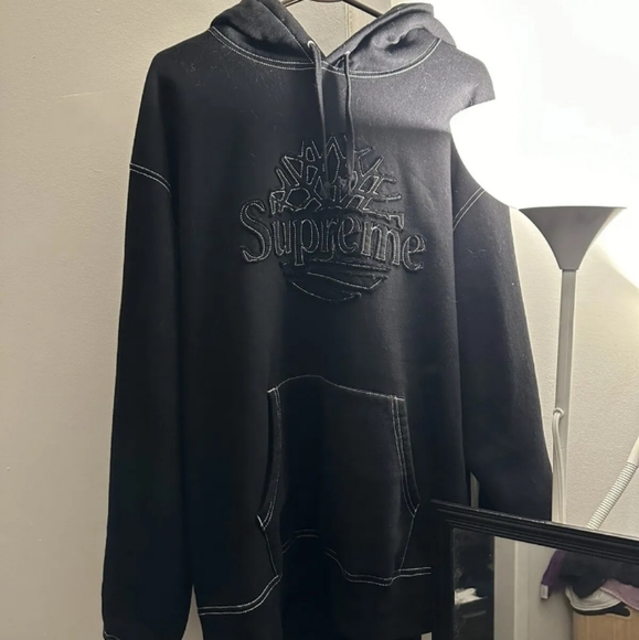 Supreme x timberland pullover hoodie size XL
